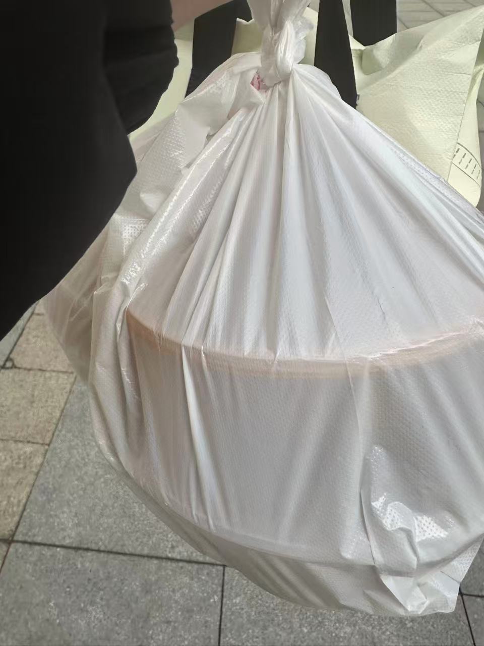 两个人大晚上的点外卖