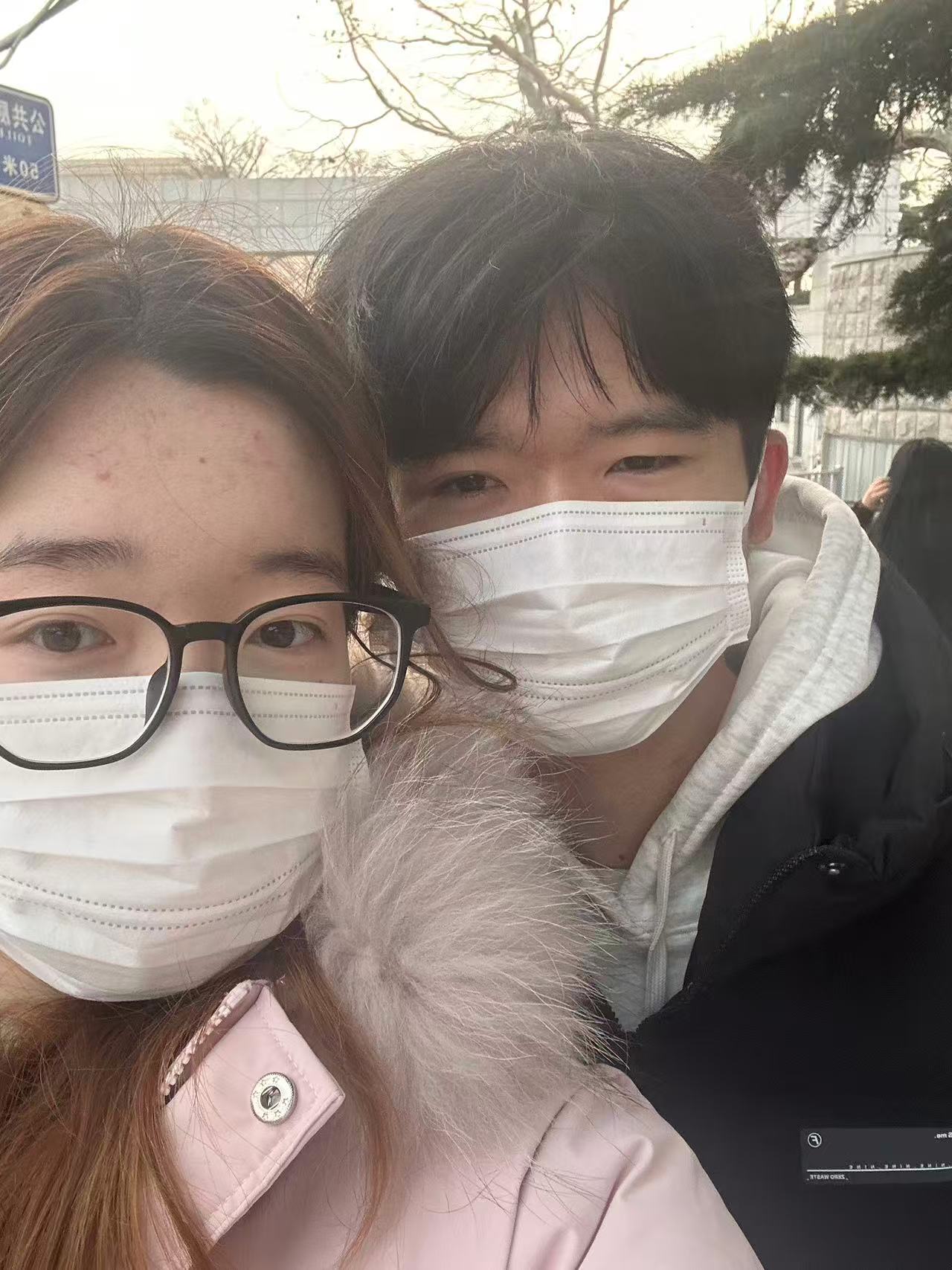 我们第一张合照 xixi